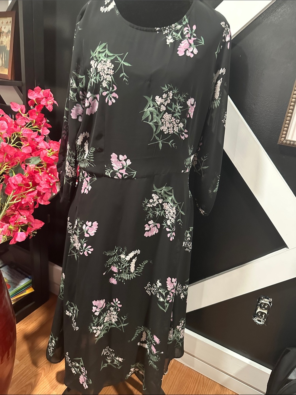 Black Floral Long-Sleeve Women's Dress - Pink & Green Accent